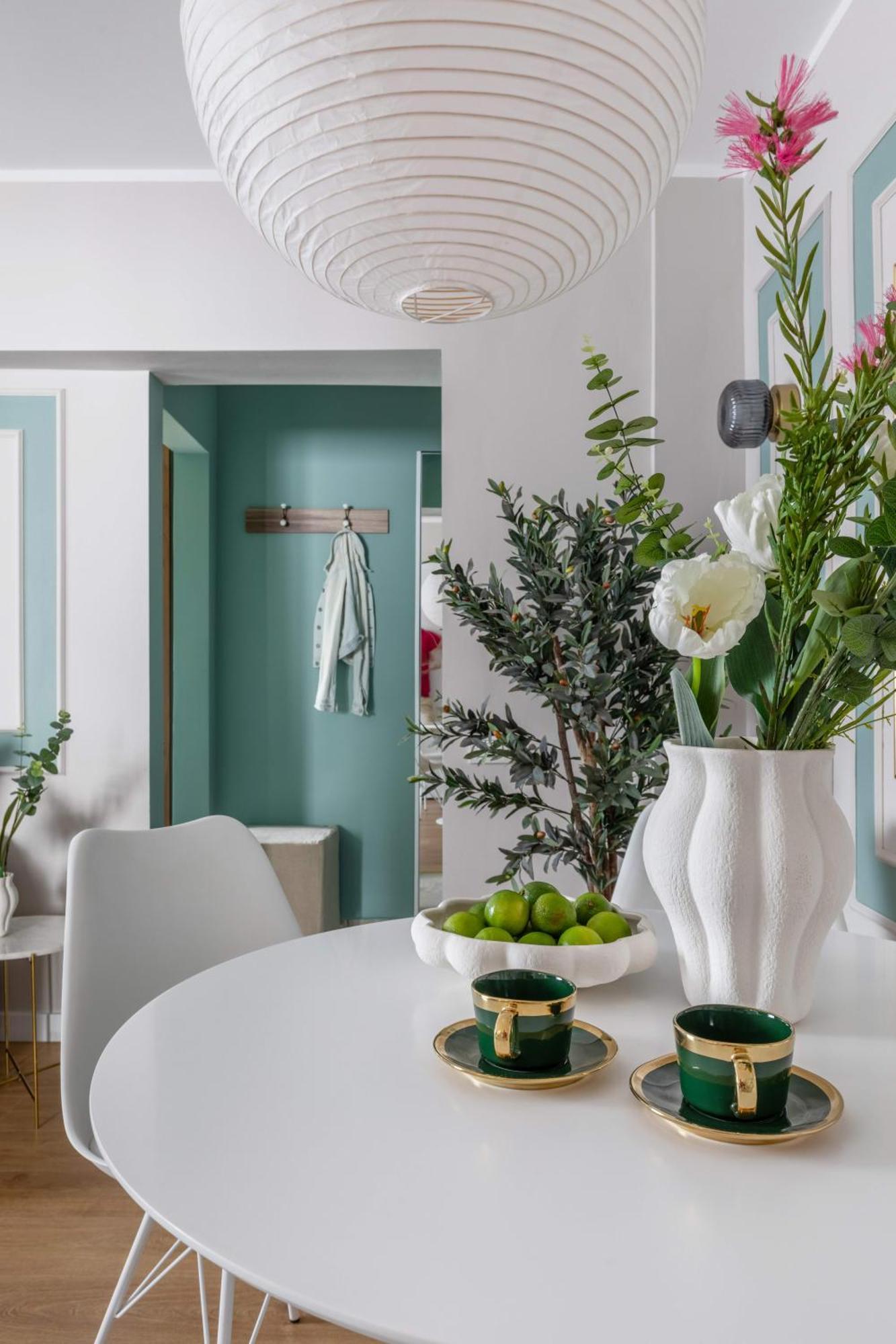 Holt - Sublime Minty Green 1Br On The Park Boekarest Buitenkant foto